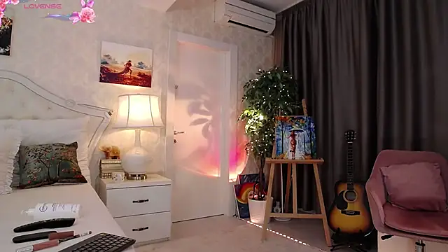 Snapshot of IreneHope chatting on February 16, 10:22 am IreneHope online show from February 16, 10:22 am