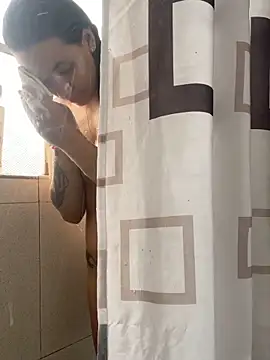 Snapshot of hannahb-e chatting on September 18, 3:25 pm hannahb-e online show from September 18, 3:25 pm