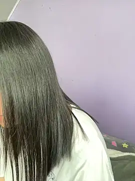 Snapshot of hannahb-e chatting on September 21, 4:52 pm hannahb-e online show from September 21, 4:52 pm