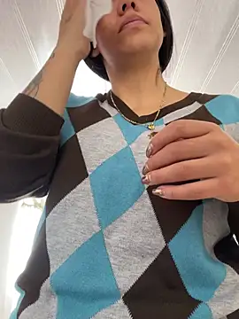 hannahb-e online show from February 2, 4:38 pm