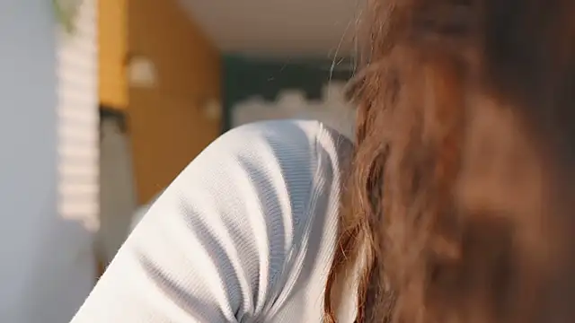 sigmasian online show from December 12, 8:25 am