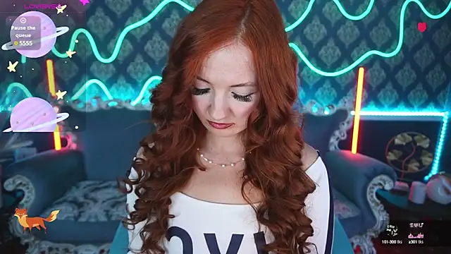 Marina Mur  online show from February 5, 8:35 pm