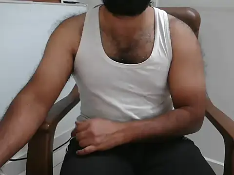 Snapshot of Tamil_Boy28 chatting on December 19, 1:29 pm Tamil Boy28 online show from December 19, 1:29 pm