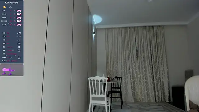 Liu Yifei  online show from January 31, 8:51 pm