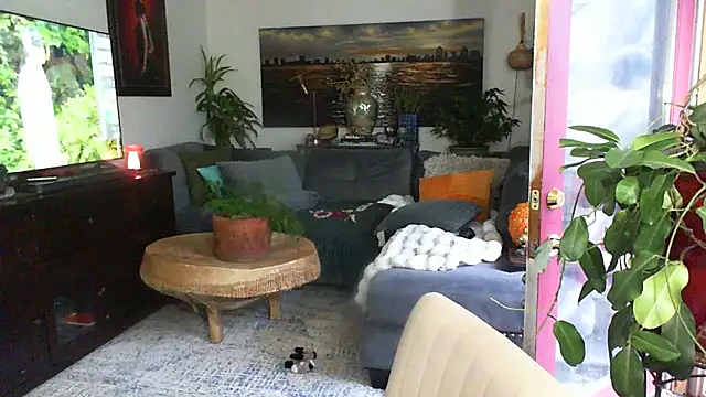 Snapshot of CeceilaMoon chatting on November 20, 11:04 pm CeceilaMoon online show from November 20, 11:04 pm