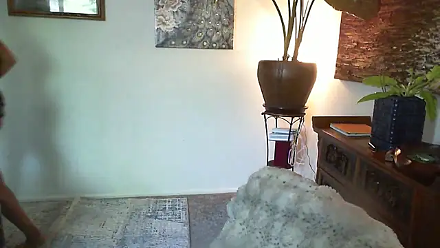 CeceilaMoon online show from June 18, 4:44 pm