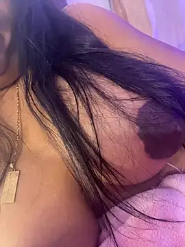 Snapshot of canela_10 chatting on October 31, 4:57 am canela 10 online show from October 31, 4:57 am