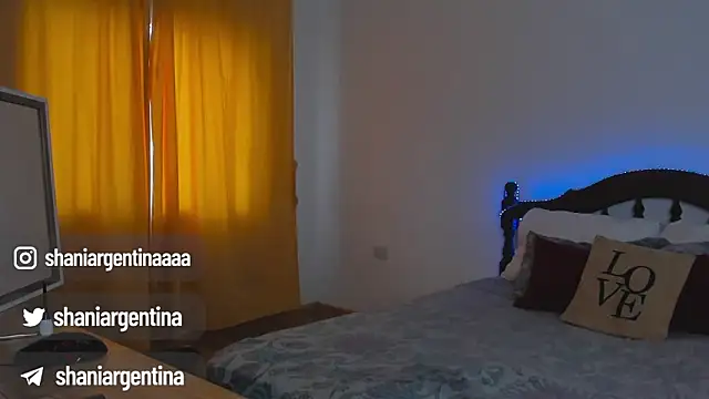 Snapshot of -ShaniArgentina- chatting on January 27, 7:03 pm -ShaniArgentina- online show from January 27, 7:03 pm