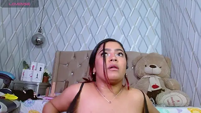 NicolleTaylor online show from February 28, 7:26 am