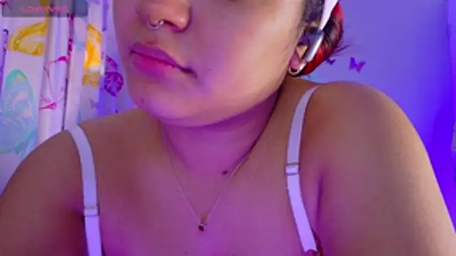 Snapshot of NicolleTaylor chatting on April 23, 1:02 pm NicolleTaylor online show from April 23, 1:02 pm