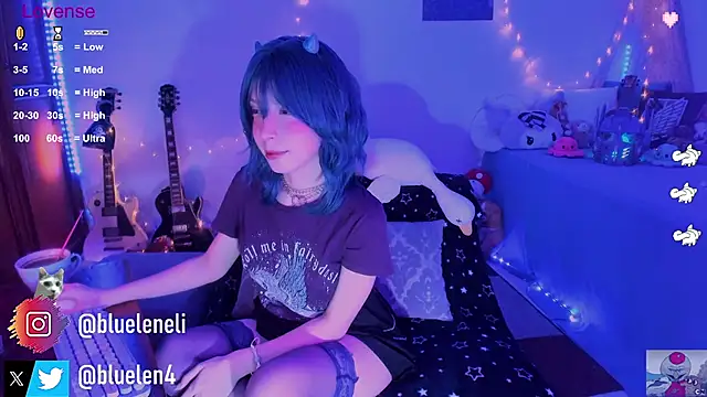 bluelen online show from February 5, 8:11 am