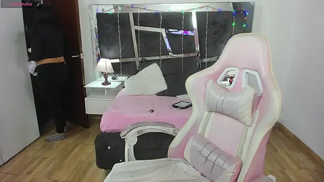 iam sofiia online show from December 10, 9:11 pm