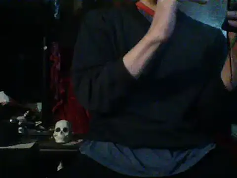 mrdemoncrowly online show from December 3, 4:25 am