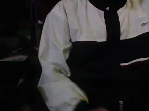 Snapshot of mrdemoncrowly chatting on March 10, 4:17 am mrdemoncrowly online show from March 10, 4:17 am