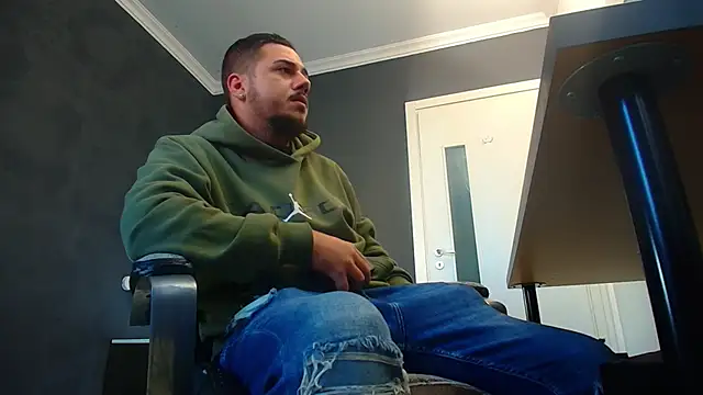 Snapshot of JoshKnights chatting on September 19, 4:47 am JoshKnights online show from September 19, 4:47 am