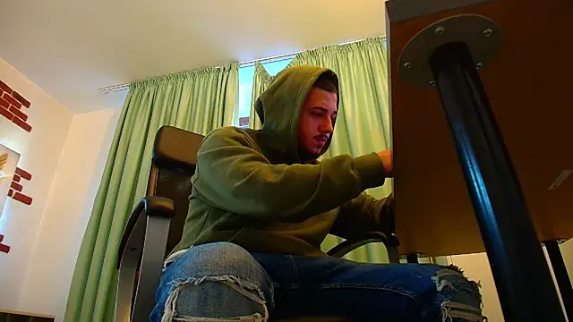 Snapshot of JoshKnights chatting on September 24, 5:22 am JoshKnights online show from September 24, 5:22 am