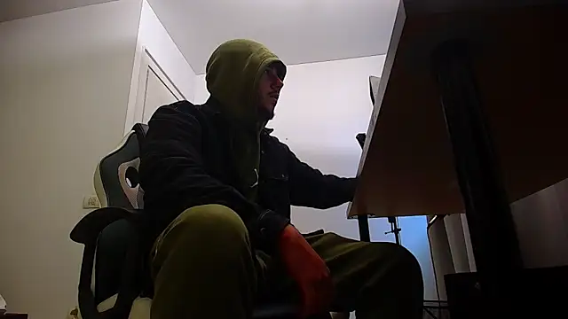 Snapshot of JoshKnights chatting on October 2, 4:52 am JoshKnights online show from October 2, 4:52 am