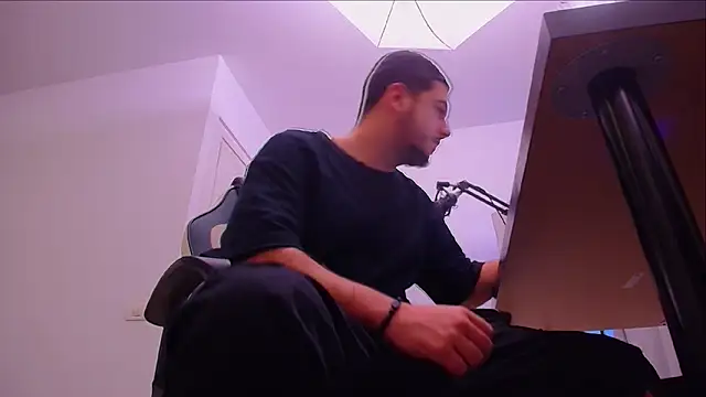 Snapshot of JoshKnights chatting on October 23, 4:56 am JoshKnights online show from October 23, 4:56 am