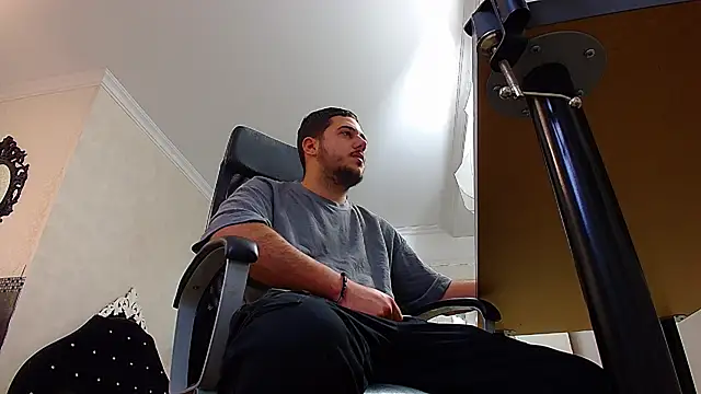 Snapshot of JoshKnights chatting on October 27, 5:33 am JoshKnights online show from October 27, 5:33 am