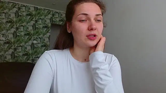 Olivia shine online show from March 26, 5:24 am