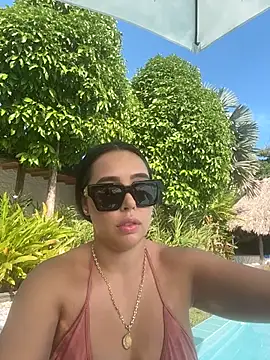 Snapshot of annyfosterr chatting on March 23, 8:35 pm annyfosterr online show from March 23, 8:35 pm