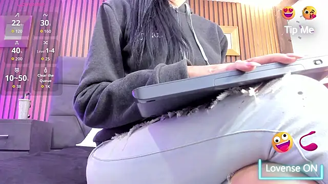 Snapshot of MeganFoxxi_ chatting on October 14, 8:31 pm MeganFoxxi  online show from October 14, 8:31 pm