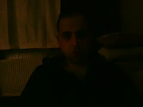 Snapshot of Yldrmm_9553 chatting on February 27, 9:37 pm Yldrmm 9553 online show from February 27, 9:37 pm