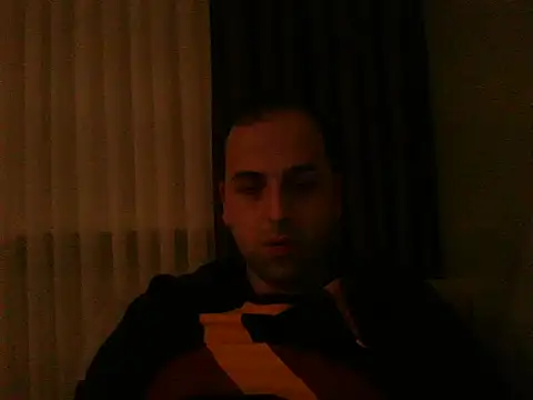 Snapshot of Yldrmm_9553 chatting on March 7, 8:39 pm Yldrmm 9553 online show from March 7, 8:39 pm