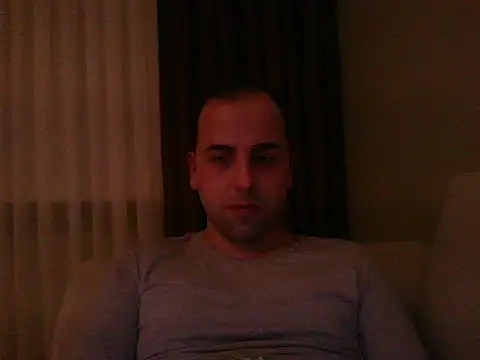 Snapshot of Yldrmm_9553 chatting on March 10, 9:09 pm Yldrmm 9553 online show from March 10, 9:09 pm