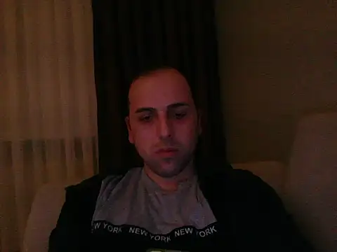 Snapshot of Yldrmm_9553 chatting on March 12, 9:54 pm Yldrmm 9553 online show from March 12, 9:54 pm
