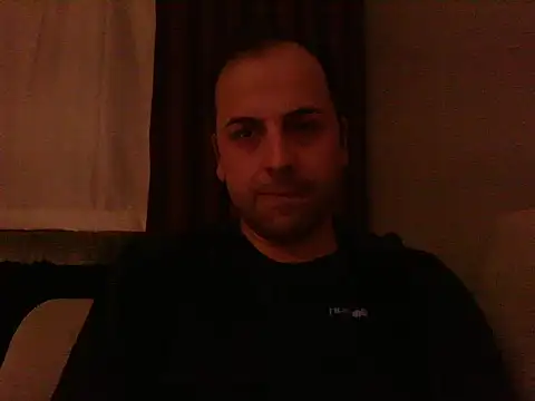 Snapshot of Yldrmm_9553 chatting on March 29, 9:26 pm Yldrmm 9553 online show from March 29, 9:26 pm