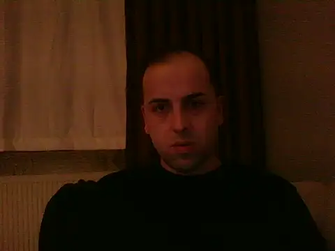 Snapshot of Yldrmm_9553 chatting on April 4, 8:28 pm Yldrmm 9553 online show from April 4, 8:28 pm