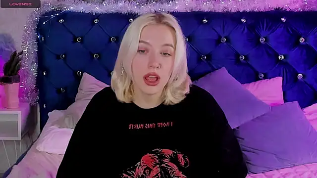 RachelCart online show from December 20, 10:49 am