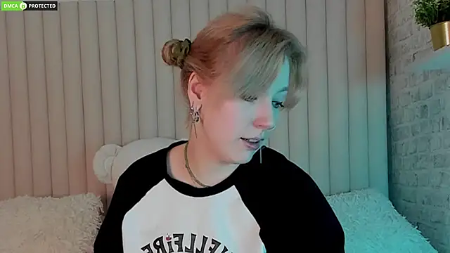 RachelCart online show from November 25, 3:06 am