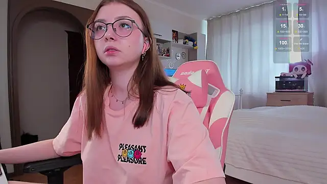 elisejays online show from March 7, 10:56 am