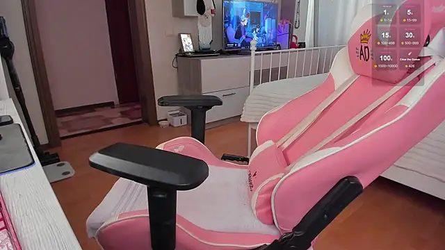 elisejays online show from March 9, 1:59 pm