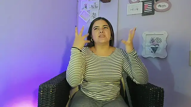 EVELIN MASON online show from October 5, 7:45 pm