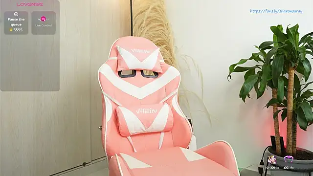 Snapshot of SharonGrowing chatting on September 28, 2:00 pm SharonGrowing online show from September 28, 2:00 pm