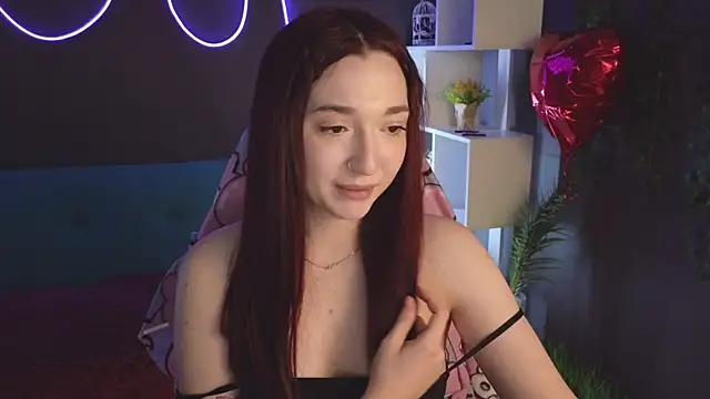 YasmineWest online show from March 6, 10:30 am