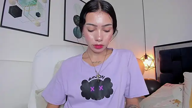 amysc online show from October 31, 1:23 pm