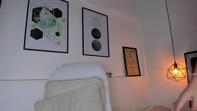 Snapshot of amysc chatting on February 19, 11:39 am amysc online show from February 19, 11:39 am