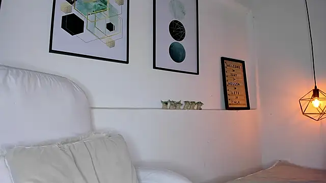 Snapshot of amysc chatting on March 16, 11:47 am amysc online show from March 16, 11:47 am