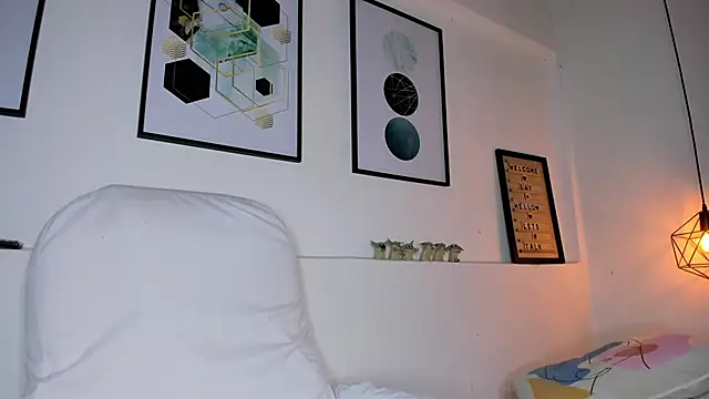 Snapshot of amysc chatting on March 30, 12:06 pm amysc online show from March 30, 12:06 pm