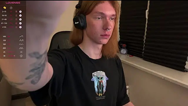 carthylovvve online show from February 15, 4:03 pm