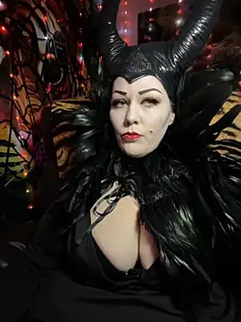 fatfabulous1981 online show from November 1, 1:29 am