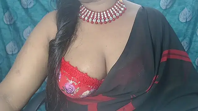 Snapshot of Sophia_your chatting on February 6, 4:47 pm Sophia your online show from February 6, 4:47 pm