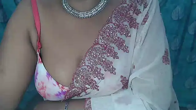 Snapshot of Sophia_your chatting on February 19, 8:12 am Sophia your online show from February 19, 8:12 am