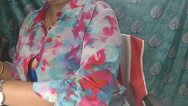 Snapshot of Sophia_your chatting on March 1, 3:38 pm Sophia your online show from March 1, 3:38 pm