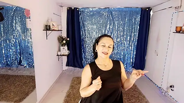 lollita 23  online show from March 11, 7:53 pm