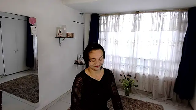 lollita 23  online show from May 15, 7:32 pm